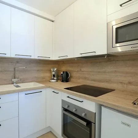 Apartment Dolmen 52 Violette